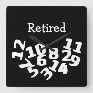 Retrött Funny Fallen Numbers Fyrkantig Klocka