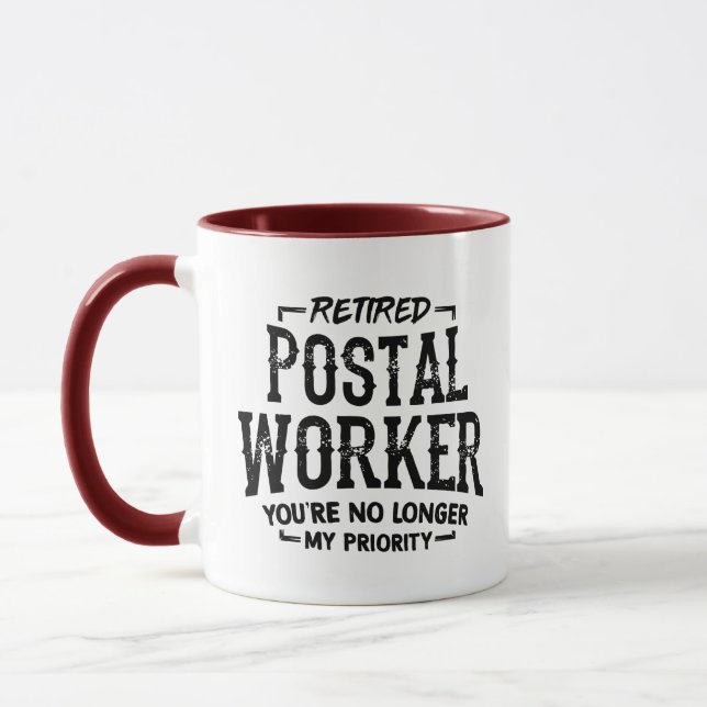 Retrött postal Worker Pension Mailman Funny Mug Mugg (Vänster)