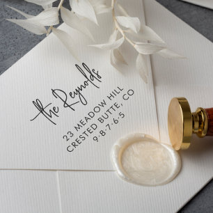 Returadress för Adress-Eleganten i familjen Namn & Stämpel