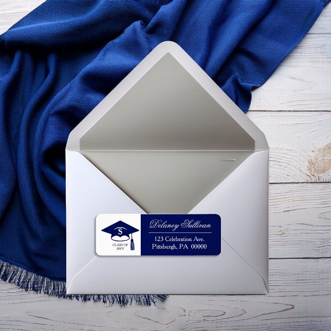 Returadress för elegant Blue College Graduation Etikett (Elegant Blue and Silver Tone  College | University Graduation Monogram Return Address Label)