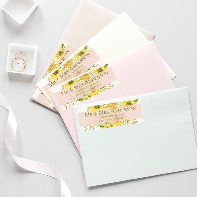 Returadress för solrossolrossolBlommigt i Gult Returadress Etikett (Bright Yellow Sunflower Floral Return Address Label)