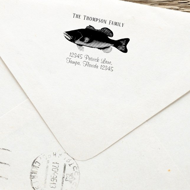 Returadress i anpassningsbar-familjen självfärgande stämpel (Up North Fishing theme return address family stamp. )