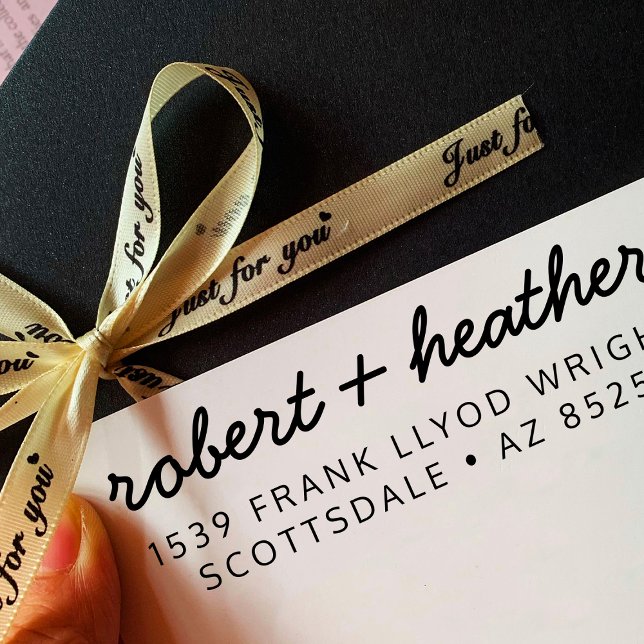 Returadress - minimalistiskt skript Namn Bröllop Självfärgande Stämpel (Skapare uppladdad)