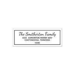 Returadressen Efternamn för Typografi-familjen Självfärgande Stämpel