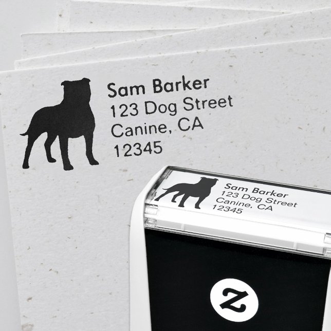 Returadressen Hund av  Stafford Bull Terrier Självfärgande Stämpel (Skapare uppladdad)