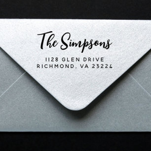 Returadressen Retro Script Family Namn Självfärgande Stämpel