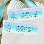 Returadressen Seas och Hälsning Beach- Returadress Etikett<br><div class="desc">Den här helgdag returadressetikett för stranden har frasen "Seas & Hälsning" i form av ett Julgran,  med en bakgrund för vattenfärgsstranden i abstrakt.</div>