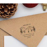 Returadressen Winter Gräs-träd Landscape Family Stämpel<br><div class="desc">Denna vackra returadress för bergsområdena gräs-träd under vintern är en perfekt för alla som tittar för tillbehör till anpassningsbar för utskick. Detta är ett vackert bergslandskap med gräs träd. På toppen finns er familj namn och grund er adress. Gör den till din egen genom att trycka på knappen "personalisera" och...</div>