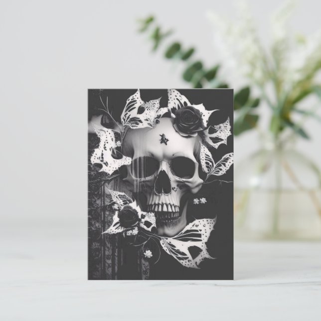 Revenants Embrace: Black and White Graphic Skull Vykort (Stående Fram)