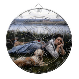 Reverie (flicka som Ljuger på Grass med sin Hund) Darttavla
