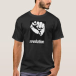 Revolution - upphöjd fist t shirt<br><div class="desc">Välfärden hos dem som inte följer den här världens sätt</div>