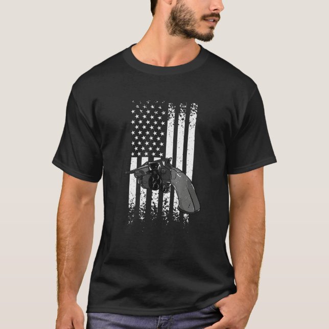 Revolver T Shirt (Framsida)
