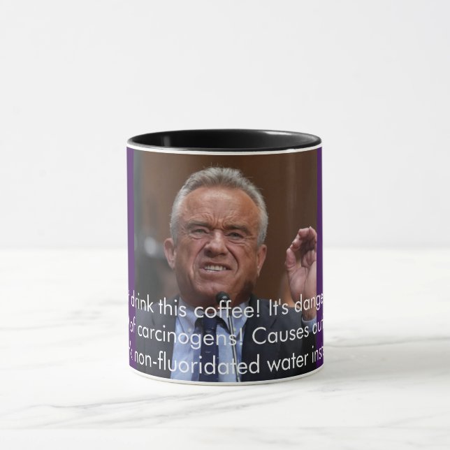 RFK Säger: Drick Inte Denna Kaffe! Mugg (Center)