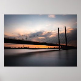 Rheinkniebrücke Dusseldorf, Tyskland Poster
