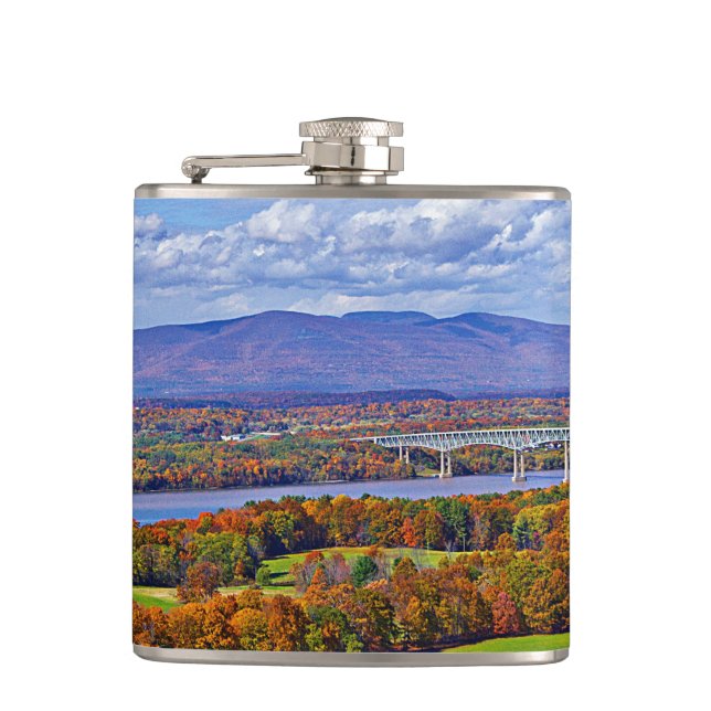 Rhinecliff Bridge i fallet Fickplunta (Framsidan)