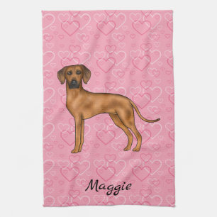 Rhodesian Ridgeback Hund På Rosa Hjärtan Med Namn Kökshandduk