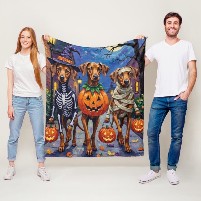 Rhodesian Ridgeback i Halloween-kostymer Fleecefilt (På plats)