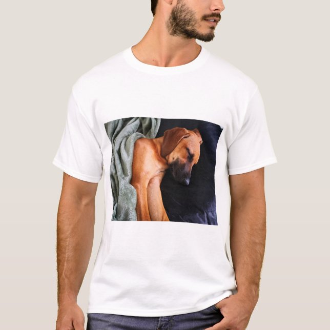 rhodesian-ridgeback-snuggie t shirt (Framsida)