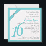 RIBBON Aqua, Grått Sweet 16 Inbjudan<br><div class="desc">Tillsätt lite glamor till en speciellare Sweet 16:e födelsedagsfest firande med denna snyggt vattenblått, grått och vit inbjudan med en tryckt turkosa blått band och juvelbrosk på den. Om du behöver andra matchande objekt, eller om du vill ha det i en annan färg-kombination, skicka en e-postbegäran till niteowlstudio@gmail.com. Det matchande...</div>