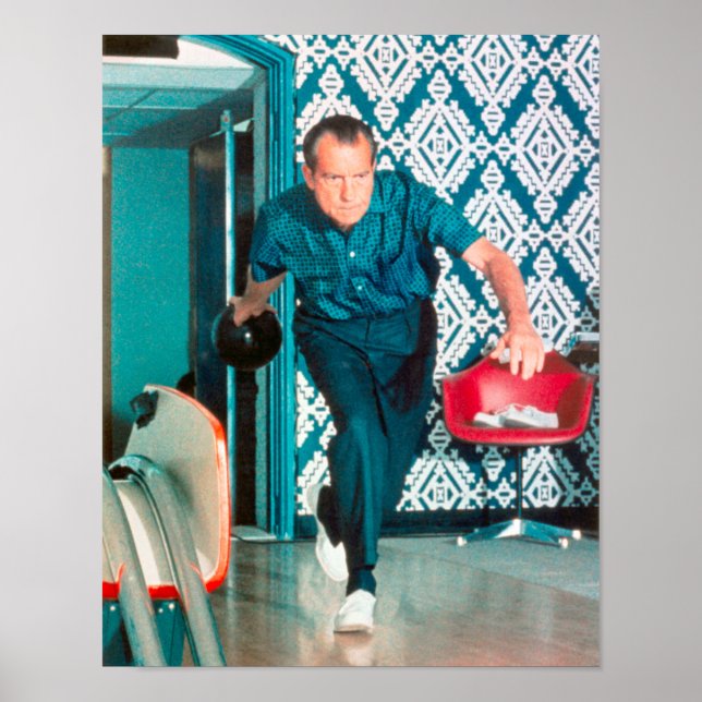 Richard Nixon Bowling i Vita huset Poster (Framsidan)