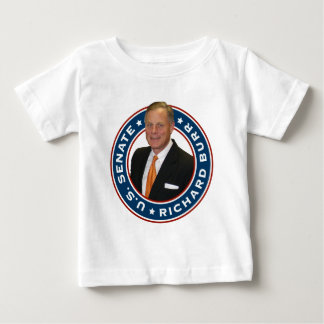 Richard skorrar U.S.-senaten Tee