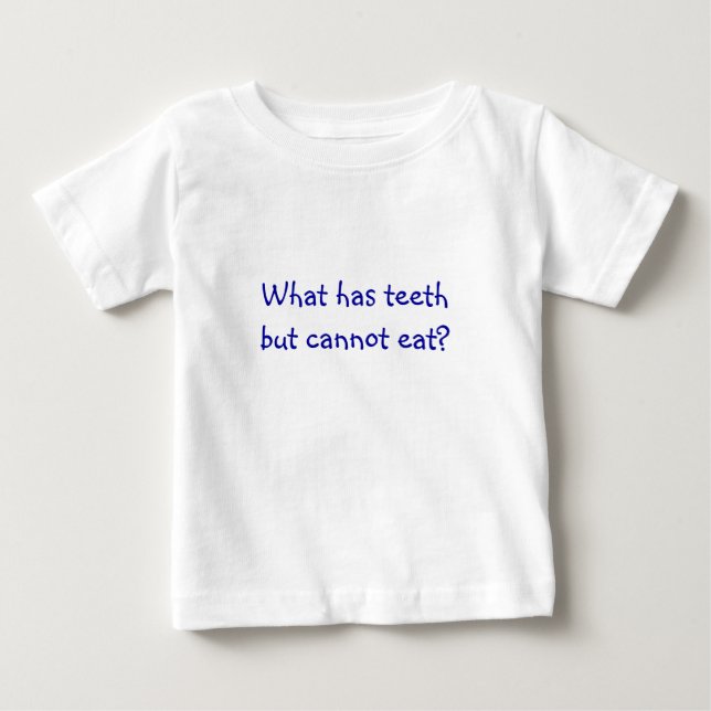 Riddle me T's-What har tänder men kan inte äta? Tröja (Framsida)