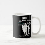 Ride hela året - gift-skift för Surfer och Sn Kaffemugg<br><div class="desc">Ride hela året - gift-skift för surfer och snöborder</div>