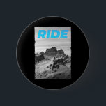 Ride Mountain Snowboard Skiing Snowboarding Ski Do Knapp<br><div class="desc">Ride Mountain Snowboard Skiing Snowboarding Ski nedförsbacke</div>
