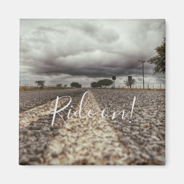 Ride on Road Clouds Storm Magnet (Framsidan)