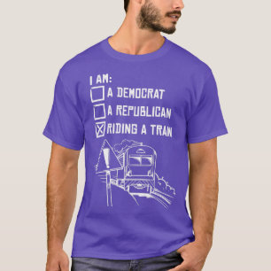 Riding A Tåg operator Railroad locomotive Tåg T Shirt
