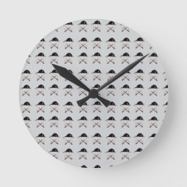 Riding helmet and crops clock rund klocka