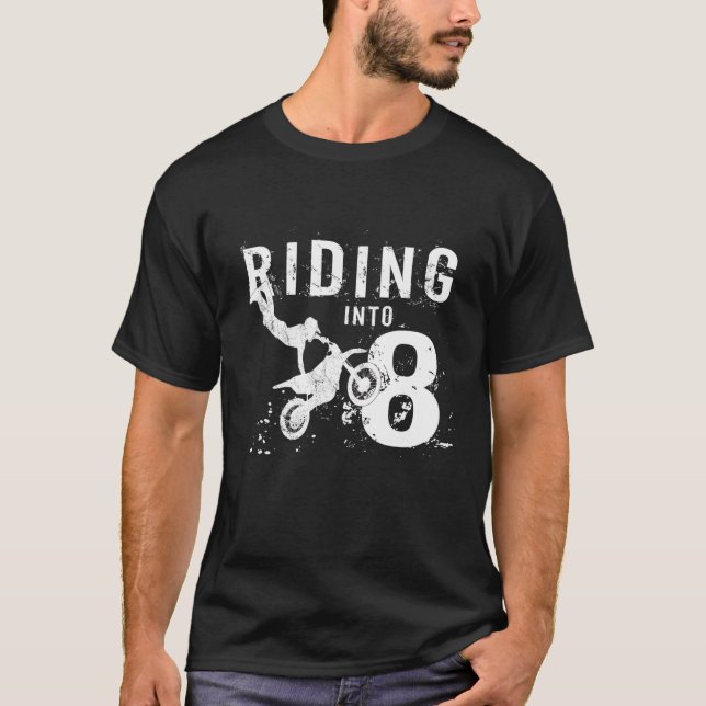 Riding in to 8 Yold 8th Birthday Boy Dirt Bike T Shirt (Framsida)
