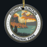 Riding Mountain National Park Canada Vintage Badge Julgransprydnad Keramik<br><div class="desc">Konstruktion för vektorkonst i Riding Mountain National Park. I parken finns gräsmarker och djupa skogar av varg,  orkidéer och lögar,  av sjöar och våtmarker som sjunger med livet.</div>