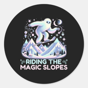 Riding the Magic Slopes Snowboarding Yeti Alpine S Runt Klistermärke