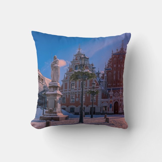 Riga Town Hall Square på vintern Kudde (Framsida)