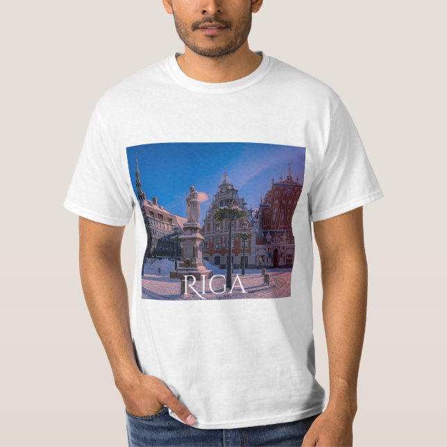 Riga Town Hall Square på vintern T-Shirt (Framsida)