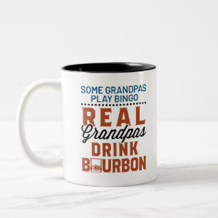 Riktiga farmor Drink Bourbon Funny Whiskey Drinker Två-Tonad Mugg