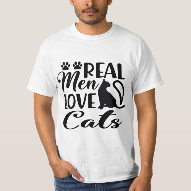 Riktiga män älskar katter t shirt (Framsida)