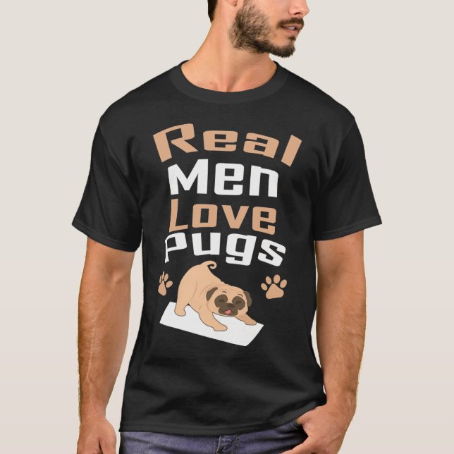 Riktiga män älskar pug t shirt (Framsida)
