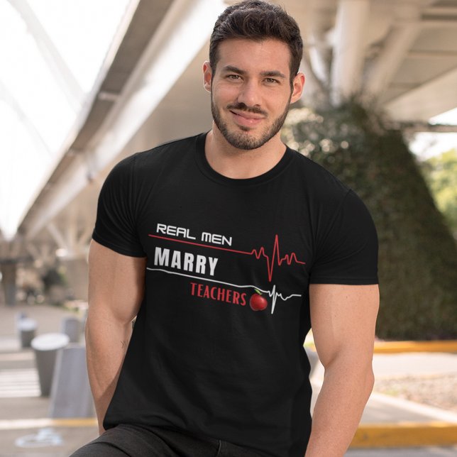 Riktiga Manar-marylärare T Shirt (Real Men Marry Teachers T Shirts)