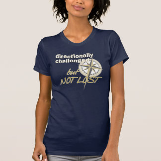 Riktnings utmanad skjorta tee shirt