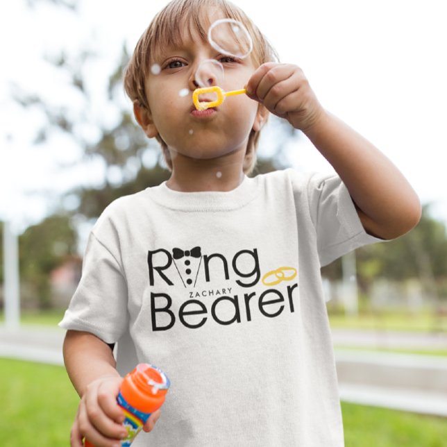 Ring Bearer Tuxedo T Shirt (Skapare uppladdad)