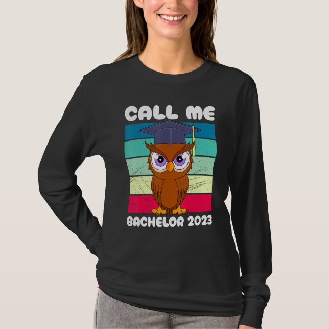 Ring mig bachelor 2023 studera examen kandidatexam t shirt (Framsida)