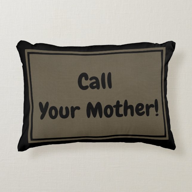 Ring Mor! Oliv grönt och svart Prydnadskudde (Framsidan)