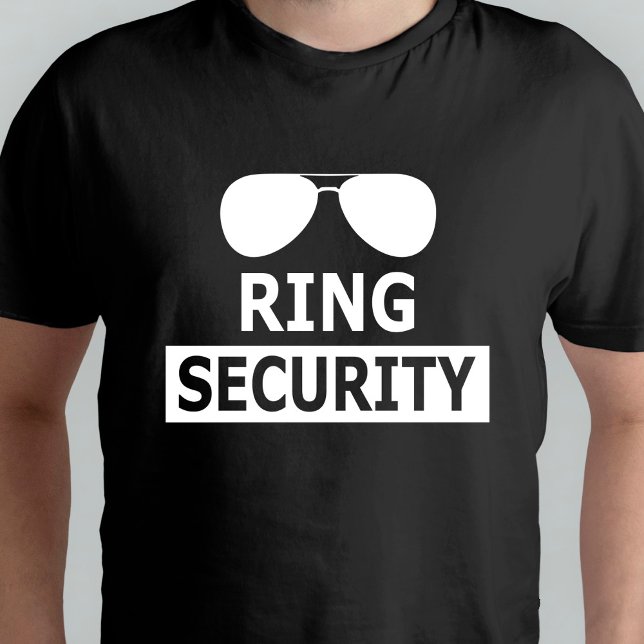 Ring Security Ring Bearer Personlig T Shirt (Skapare uppladdad)