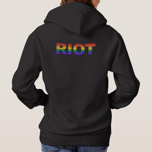 Riot. lgbt t shirt (Baksida)