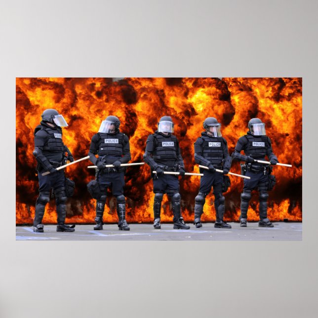 Riot Police Poster (Framsidan)