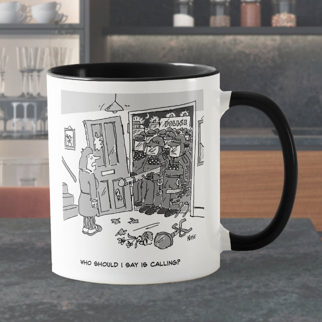 Riot Police Raid a Egendom - Funny Police Theme Mugg (Skapare uppladdad)