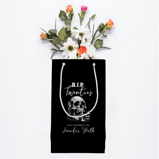 RIP 20 Whiskey Gothic Skull Black Birthday (Skapare uppladdad)