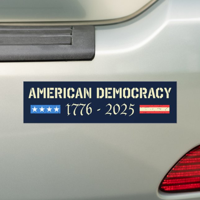 RIP American Democracy 1776-2025 Anti-Trump Bildekal (På Bil)